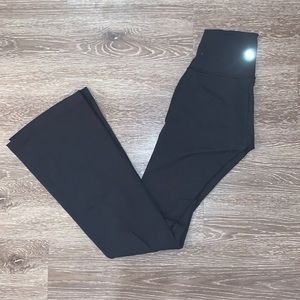 Lululemon Black Yoga Flare Legging Pants Size 2